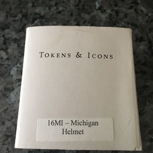 Men’s authentic Michigan cuff links